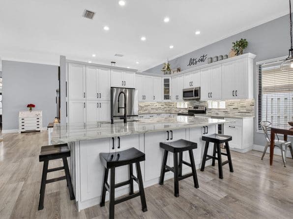 Imóvel em Lake Worth, FL — exemplo da faixa Signature