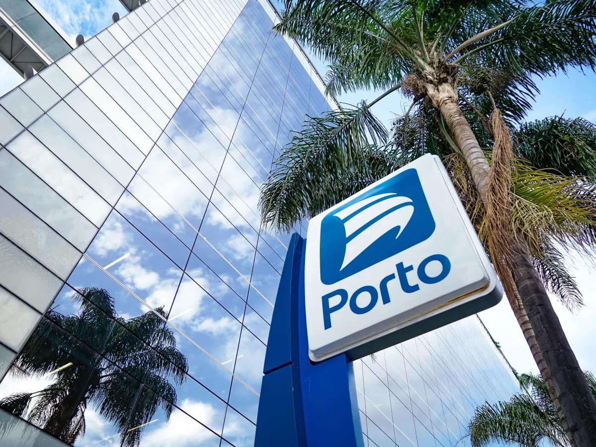 Fachada da sede da Porto Seguro